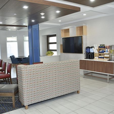 Holiday Inn Express Windsor Sonoma Wine Country By Ihg Eksteriør billede