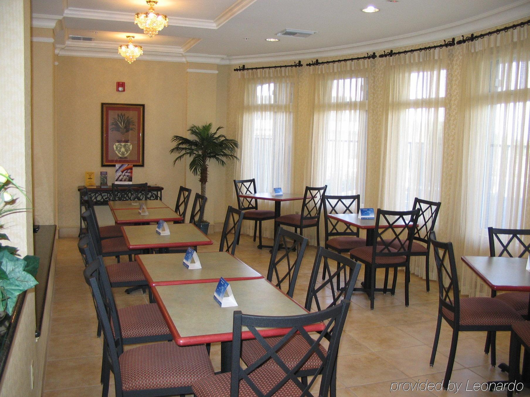 Holiday Inn Express Windsor Sonoma Wine Country By Ihg Restaurant billede