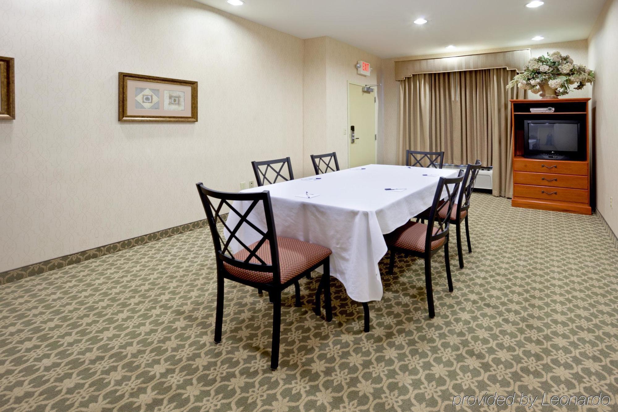 Holiday Inn Express Windsor Sonoma Wine Country By Ihg Restaurant billede