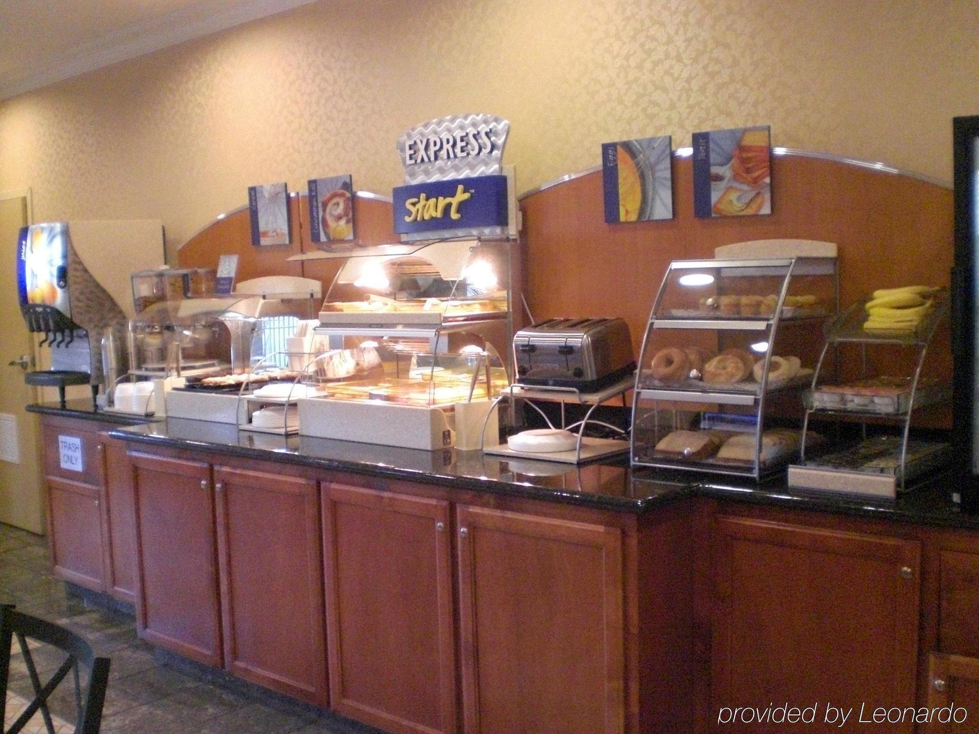 Holiday Inn Express Windsor Sonoma Wine Country By Ihg Restaurant billede