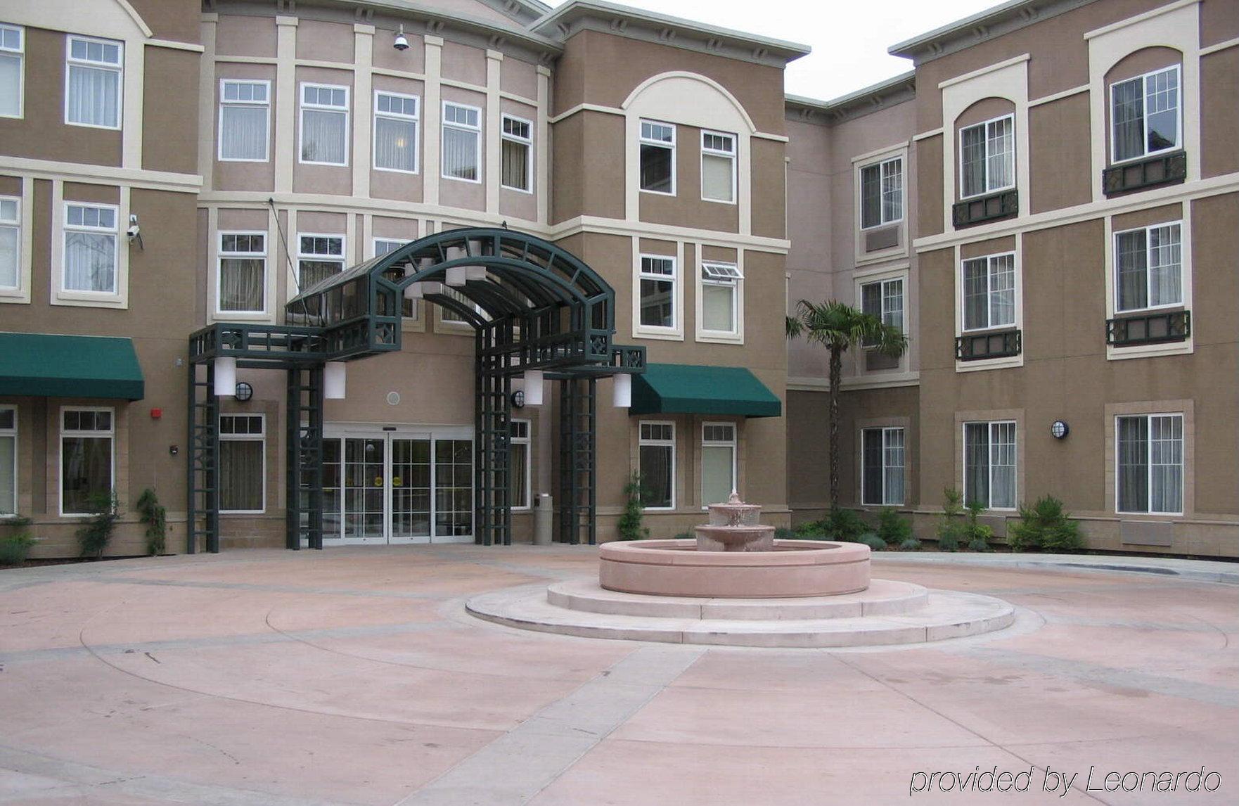 Holiday Inn Express Windsor Sonoma Wine Country By Ihg Eksteriør billede